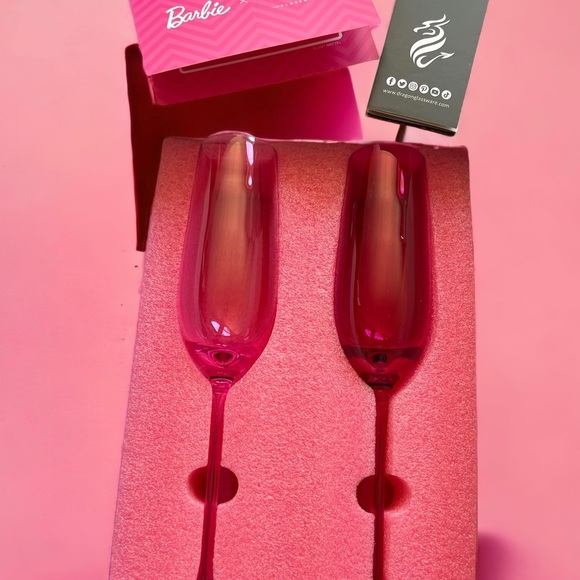dragon glass Other - Barbie x Dragón NIB Pink Champagne Flute Set - Pink Crystal Stemware
